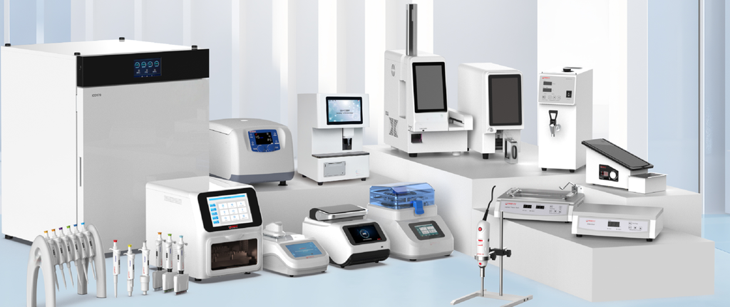 CO₂ Incubator
(Base model: non-segmented inner door, 180°C HTD, Passive humidification withwater tray and
three shelves)